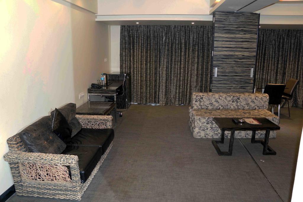 Kumar Resort Lonavala Δωμάτιο φωτογραφία