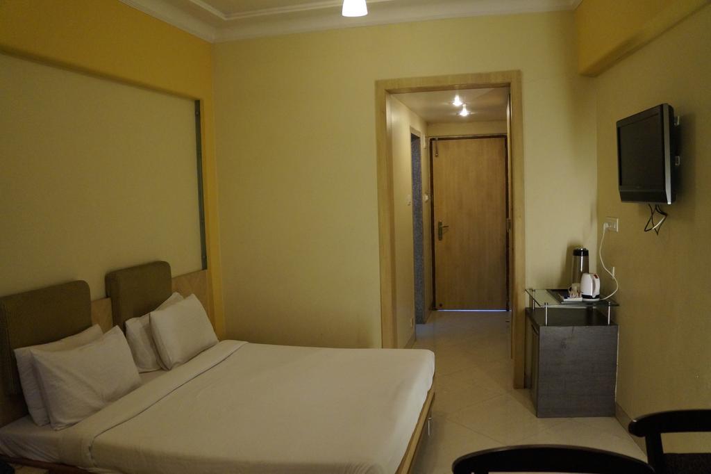 Kumar Resort Lonavala Δωμάτιο φωτογραφία