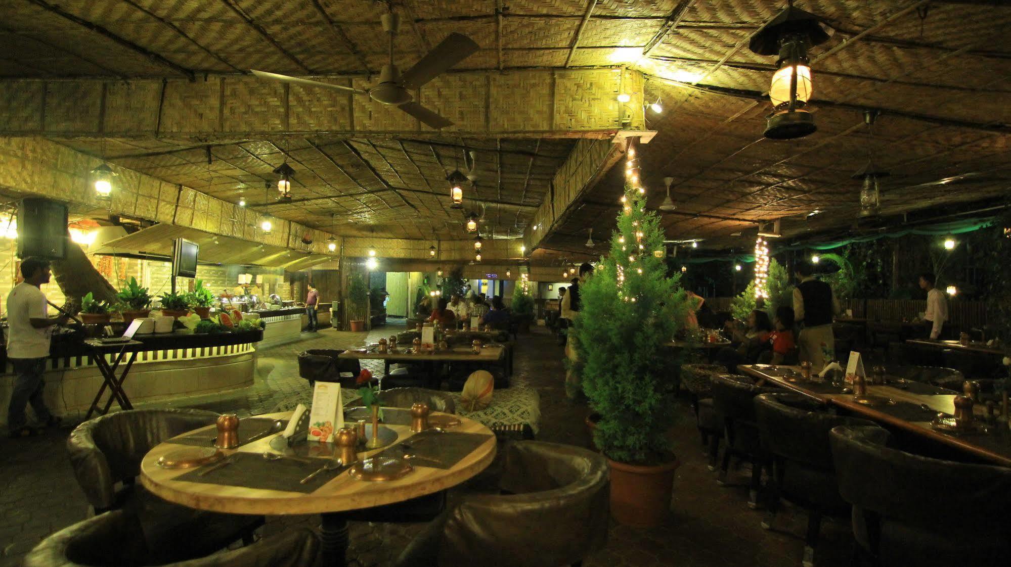 Kumar Resort Lonavala Εξωτερικό φωτογραφία